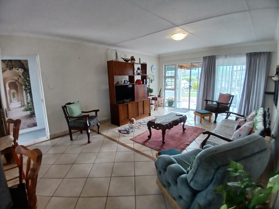 3 Bedroom Property for Sale in Fraaiuitsig Western Cape